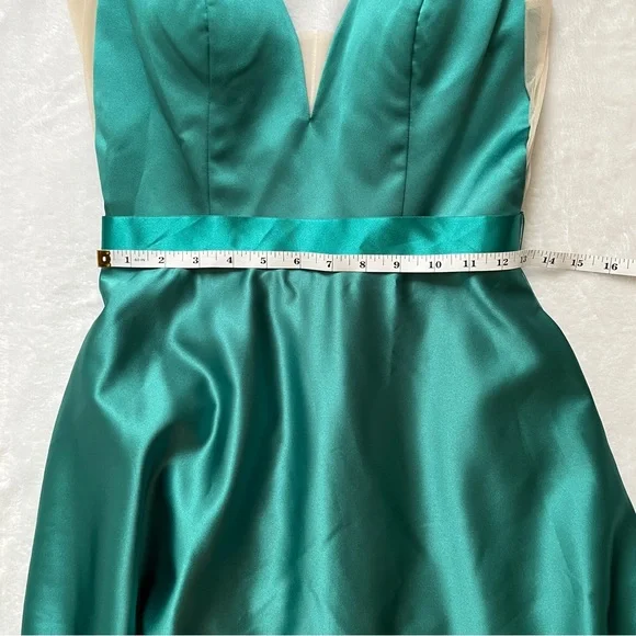 Ashley & Justin Bridesmaids Emerald Green Satin Formal Ball Gown Size 6 NWT Lace - Picture 12 of 15